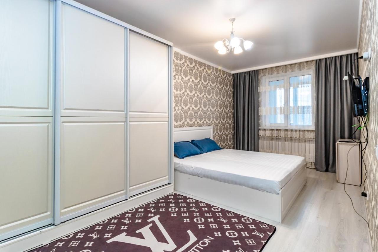 Apartments 7 Я-34 Астана Экстерьер фото
